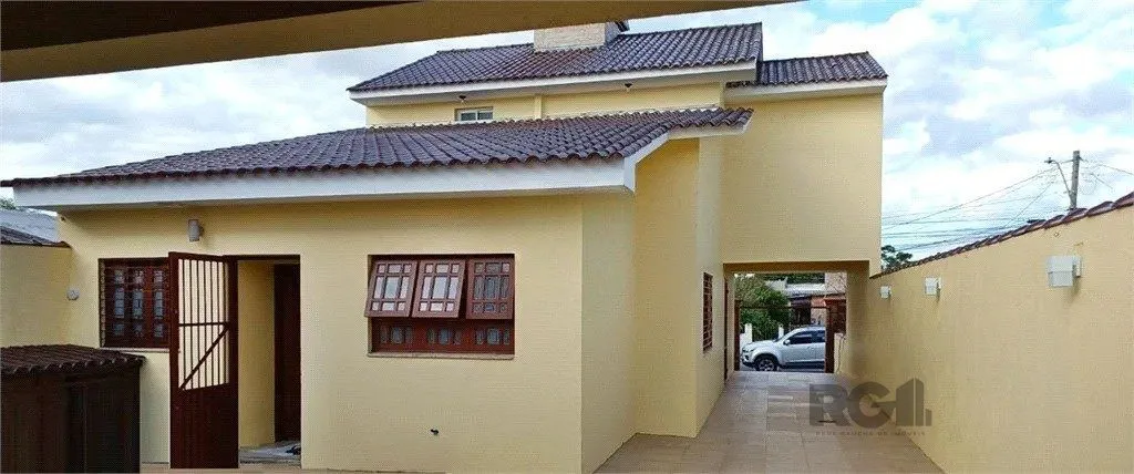 Imagem Casa de 3 dormitórios no bairro Sarandi