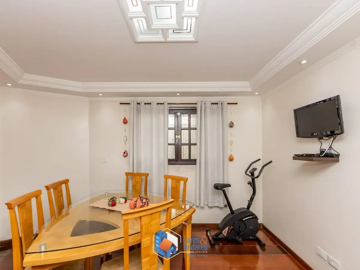 Imagem Casa para venda em Vila Marari com 3 quartos, sendo 2 suítes, 180m²