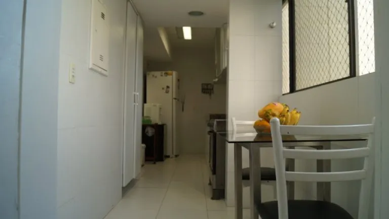 Imagem Apartamento com 4 Quartos à Venda, 145 m² em Boa Viagem - Recife