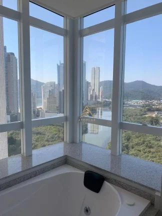 Imagem Apartamento com 3 dormitórios à venda, 187 m² por R$ 6.200.000,00 - Centro - Balneário Camboriú/SC