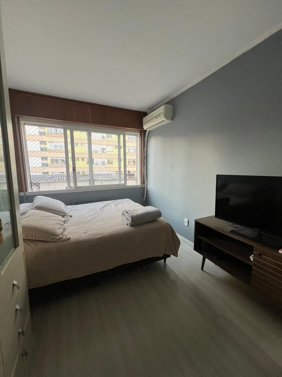 Imagem Apartamento de 3 Dormitórios no Menino Deus - Último Andar, com Suíte e Vaga Coberta!
