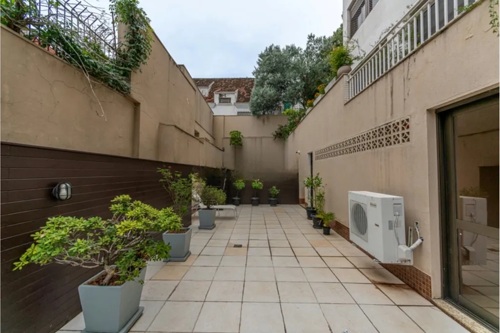 Imagem Apartamento em Mont Serrat