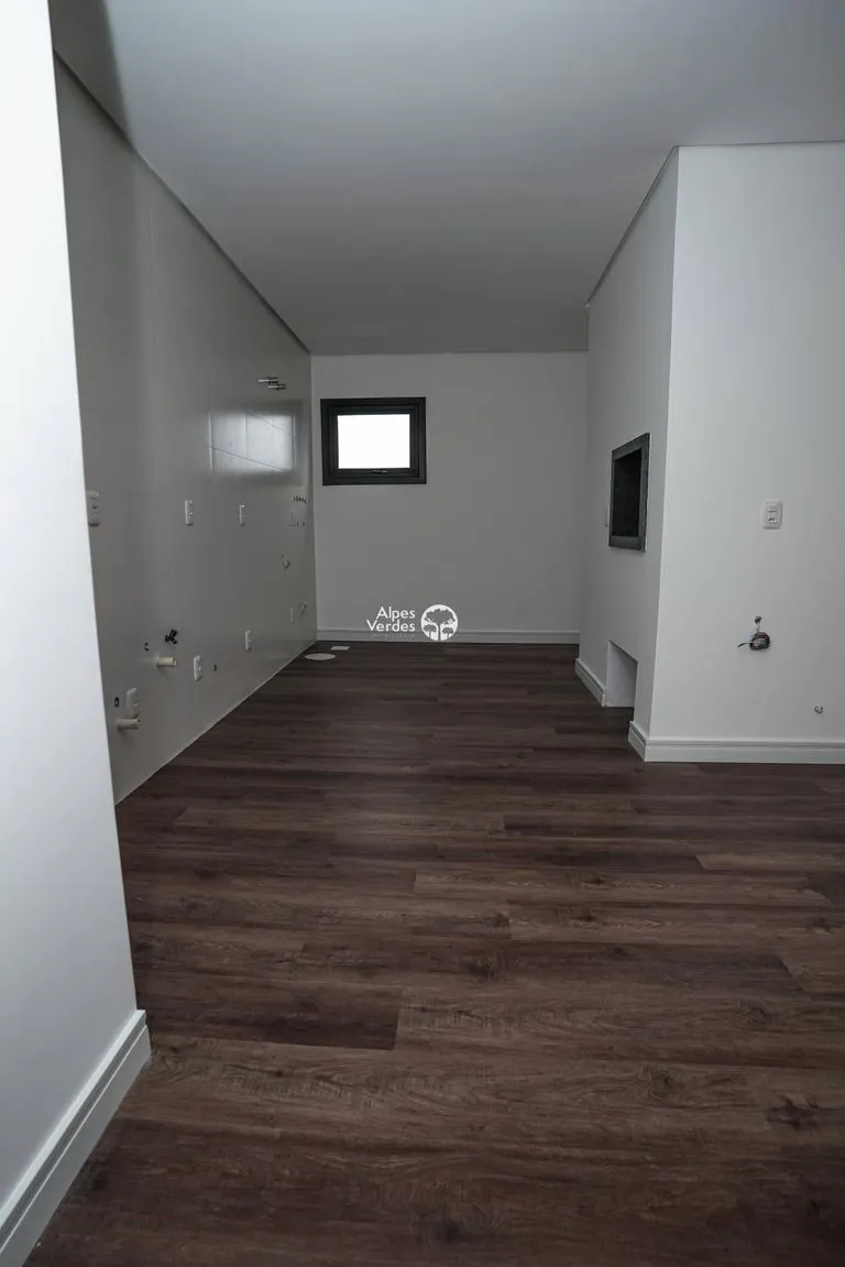 Imagem Vende-se apartamento em Gramado com 2 suites