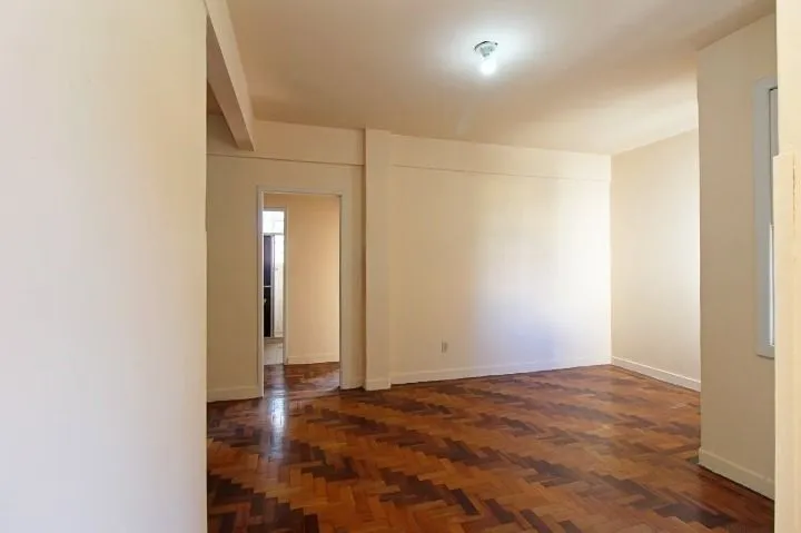 Imagem Apartamento 102m² 3 Dormitórios na avenida Venancio Aires/ Próximo hospital Clinicas e Brik da Redenção