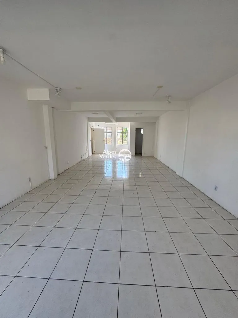 Imagem Vende-se sala comercial próx ao centro de Sapiranga-125m2- Valor R$224.000,00