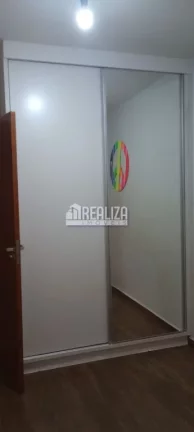 Imagem Casa à venda no bairro Jardim Elza Amuí IV, em Uberaba - 3 quartos, churrasqueira e móveis planejados