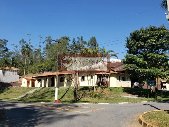 Imagem Casa térrea em Fazenda da Ilha com 4 dormitórios e 3 suítes por R$800k para venda e R$3.5k para locação - 340m² de área útil