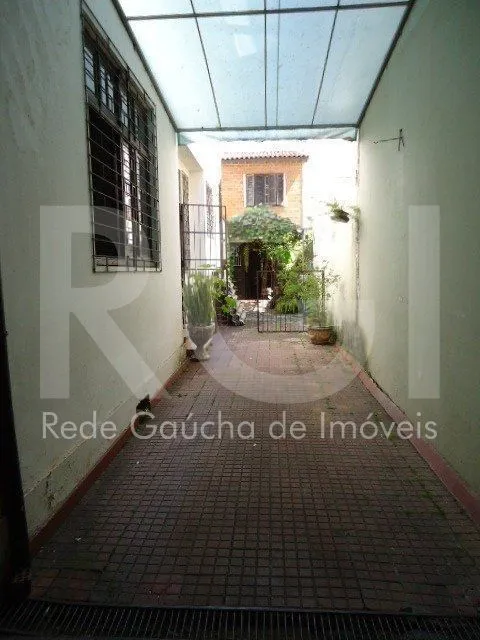 Imagem Casa para Venda - 170m², 3 dormitórios e garagem na Cidade Baixa