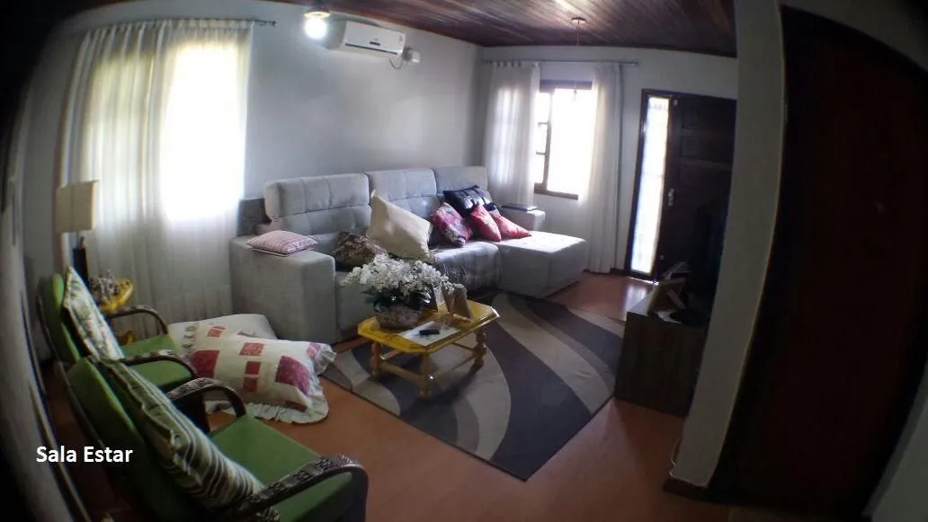 Imagem Ótima casa 3 dormitórios sendo 1 suíte e Salão de Festas