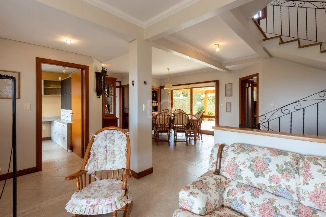 Imagem Casa para Venda - 358.78m², 3 dormitórios, sendo 1 suites, 3 vagas - Jardim Isabel
