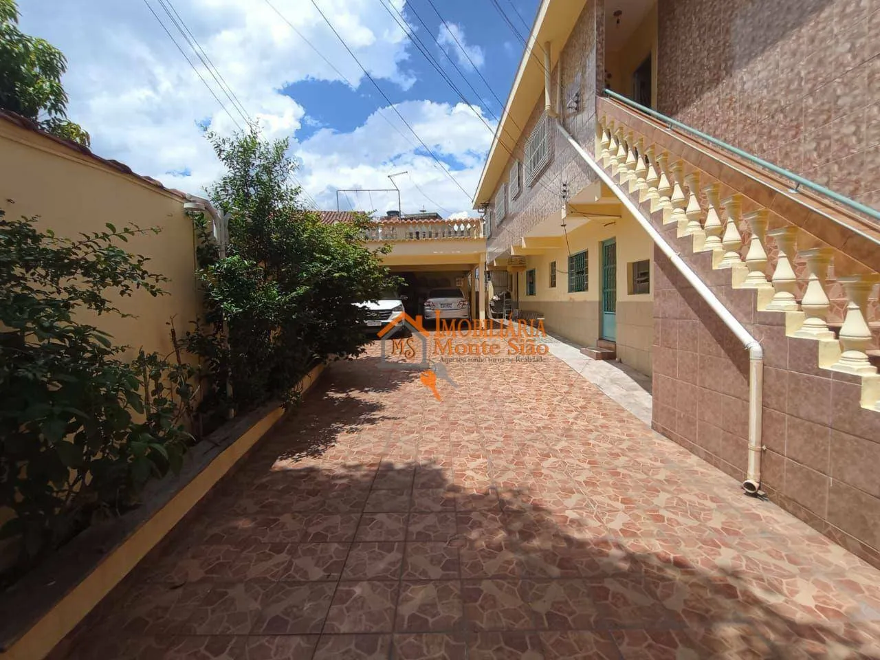 Imagem Sobrado com 3 dormitórios à venda, 250 m² por R$ 850.000,00 - Parque Continental - Guarulhos/SP