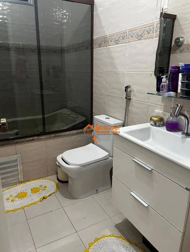 Imagem Sobrado com 4 dormitórios à venda, 250 m² por R$ 800.000,00 - Conjunto Residencial Paes de Barros - Guarulhos/SP