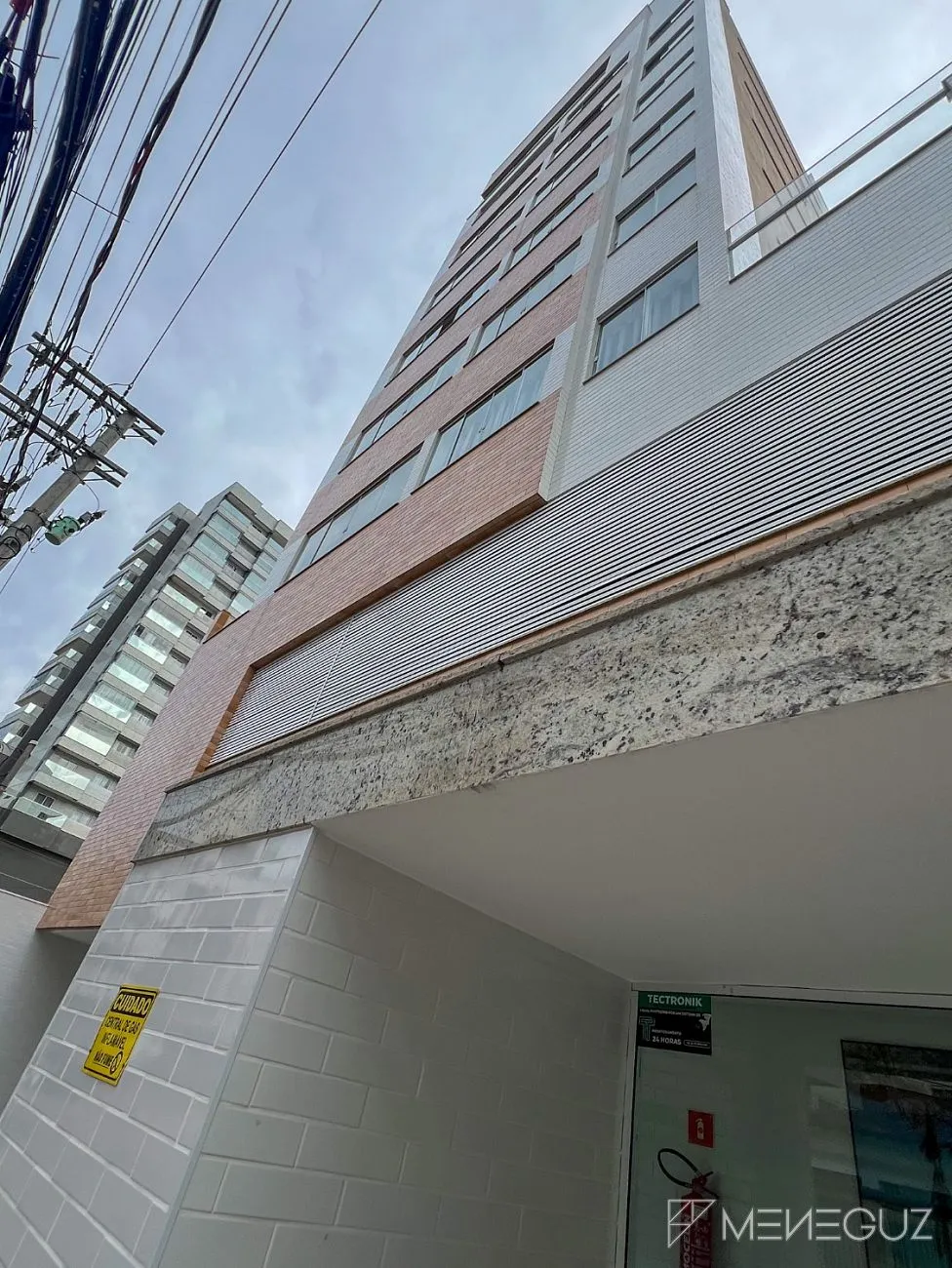 Imagem Apartamento 2 quartos, sendo 2 suítes, a venda na Praia do Morro, com lazer na cobertura