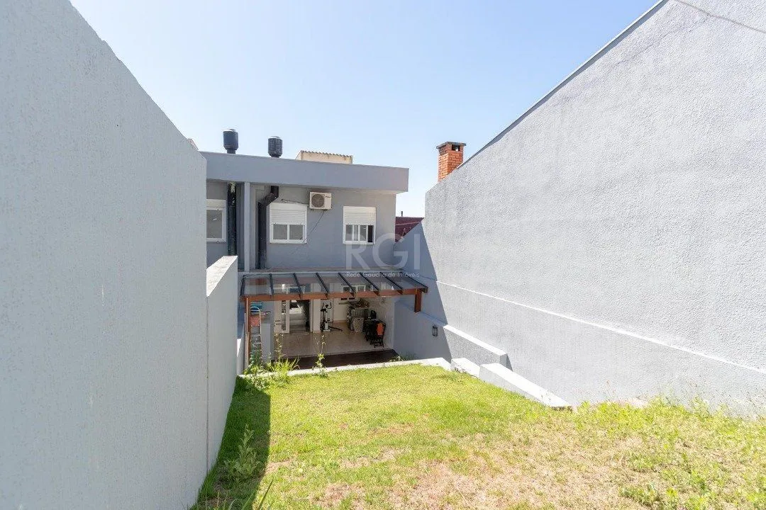 Imagem Casa para Venda - 168m², 3 dormitórios, sendo 1 suites, 2 vagas - Imperial Park