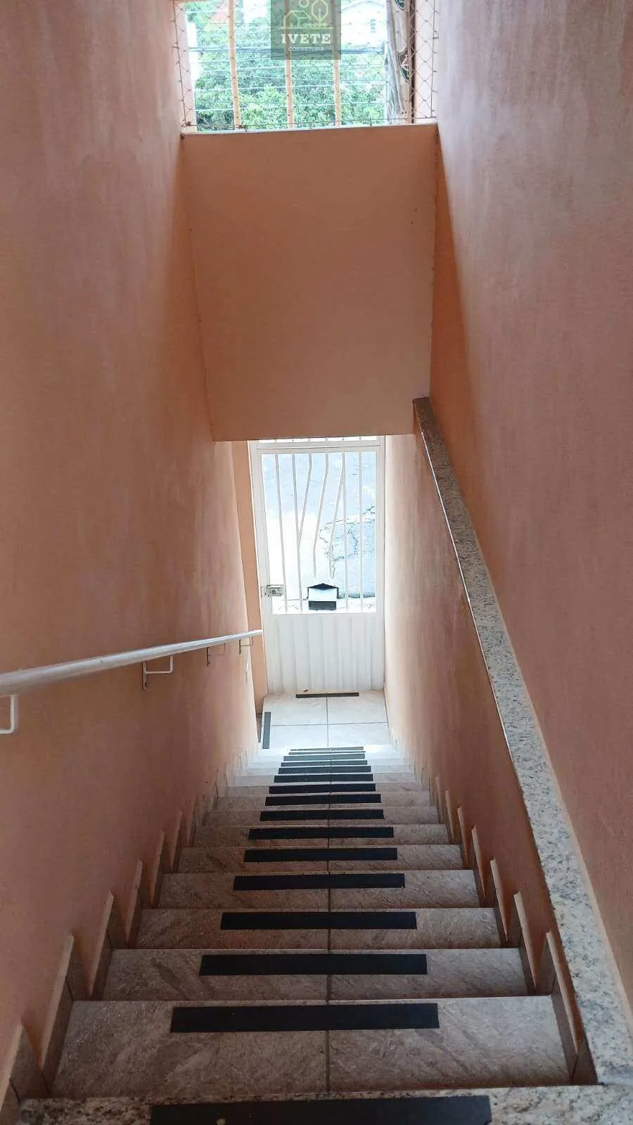 Imagem SOCORROSP CASA A VENDA NO JARDIM CARVALHO, PRÓXIMO AO CENTRO