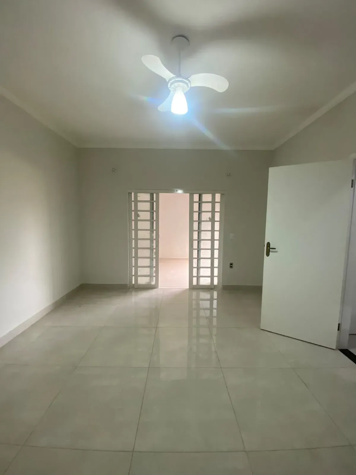 Foto do imóvel: Sobrado com 5 Quartos à Venda, 340 m² em Jardim Manoel del Arco