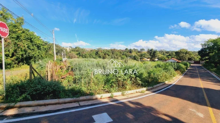 Imagem Área à venda bairro São José em São Joaquim de Bicas /MG.
