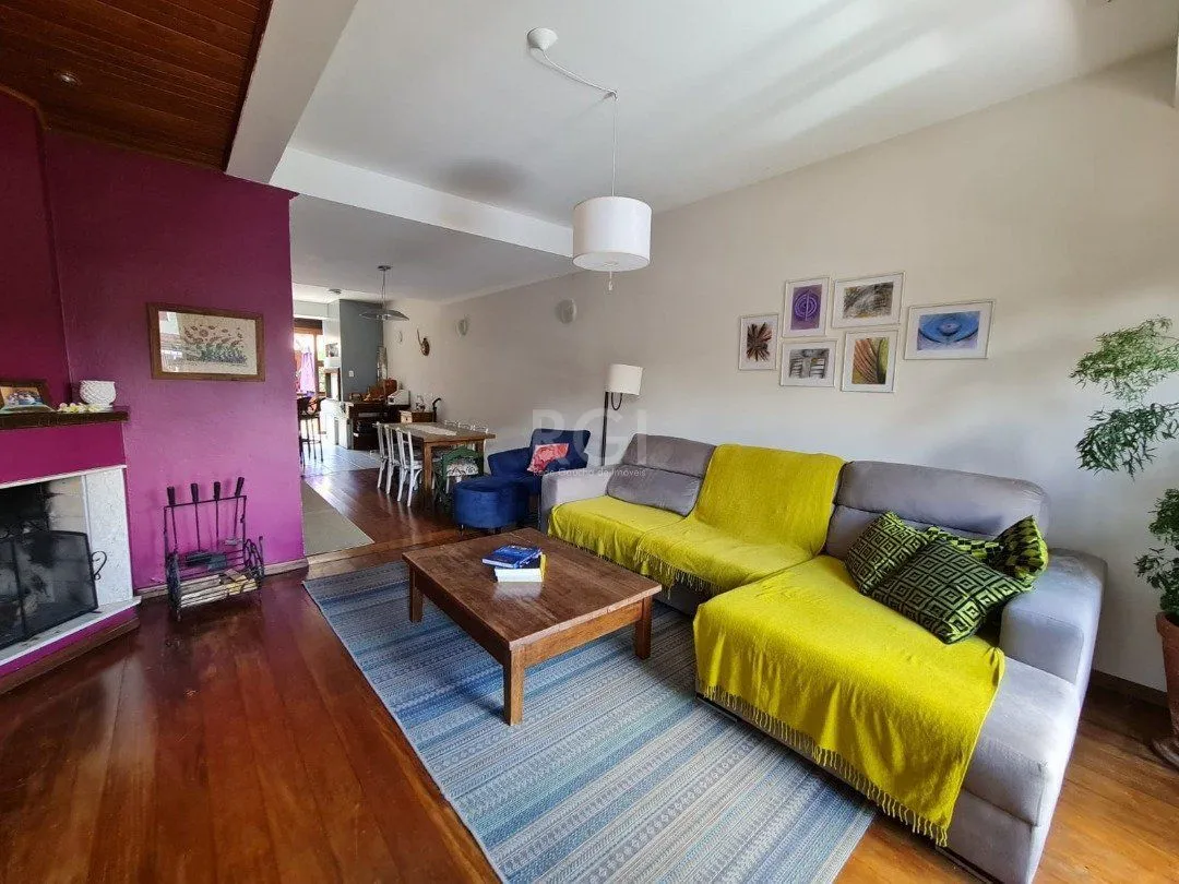 Imagem Casa para Venda - 182m², 3 dormitórios, sendo 3 suites, 2 vagas - Guarujá/ Portal do Guarujá