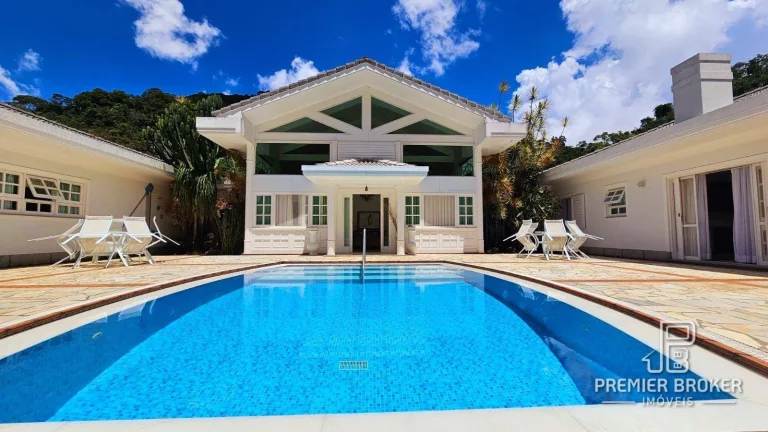 Foto do imóvel Casa com 5 dormitórios à venda, 515 m² por R$ 3.800.000,00 - Comary - Teresópolis/RJ