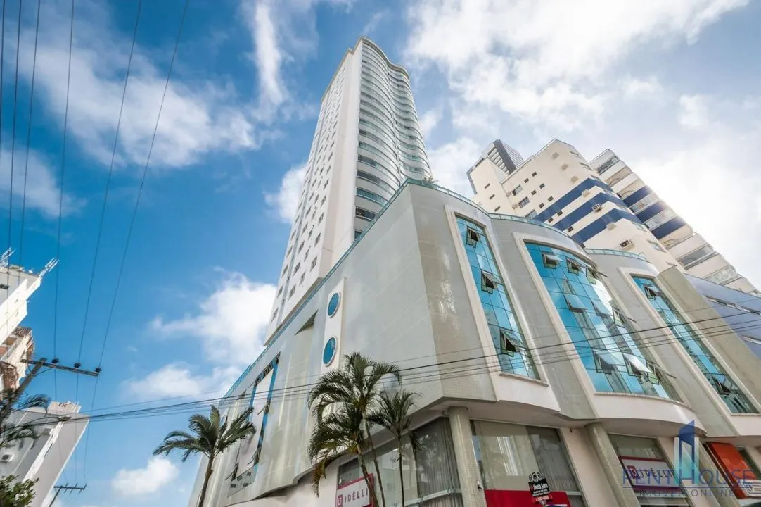 Imagem Apartamento Zona Central para Venda em Balneário Camboriú, CENTRO, 3 dormitórios, 3 suítes, 3 banheiros, 2 vagas