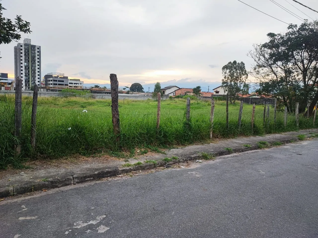 Imagem Terreno à venda 300M², Alto do Cardoso, Pindamonhangaba - SP