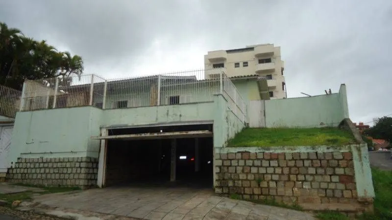 Imagem Casa para Venda - 400m², 4 dormitórios, sendo 1 suites, 4 vagas - Jardim Sabará