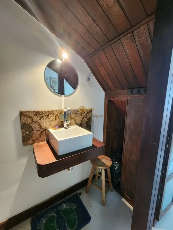 Imagem Casa em Condomínio para Venda em Teresópolis / RJ no bairro Parque do Imbui