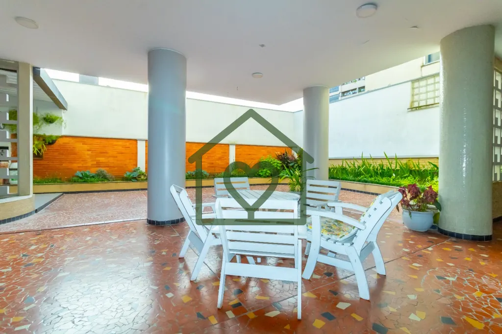 Imagem Encante-se por este apartamento garden de 171m² de área privativa, com móveis planejados de alta ...