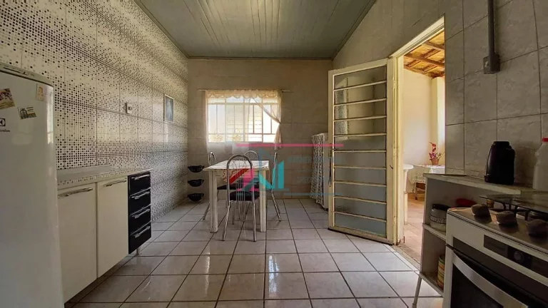Imagem Sobrado com 3 dormitórios à venda - Centro - Cachoeira Paulista/SP