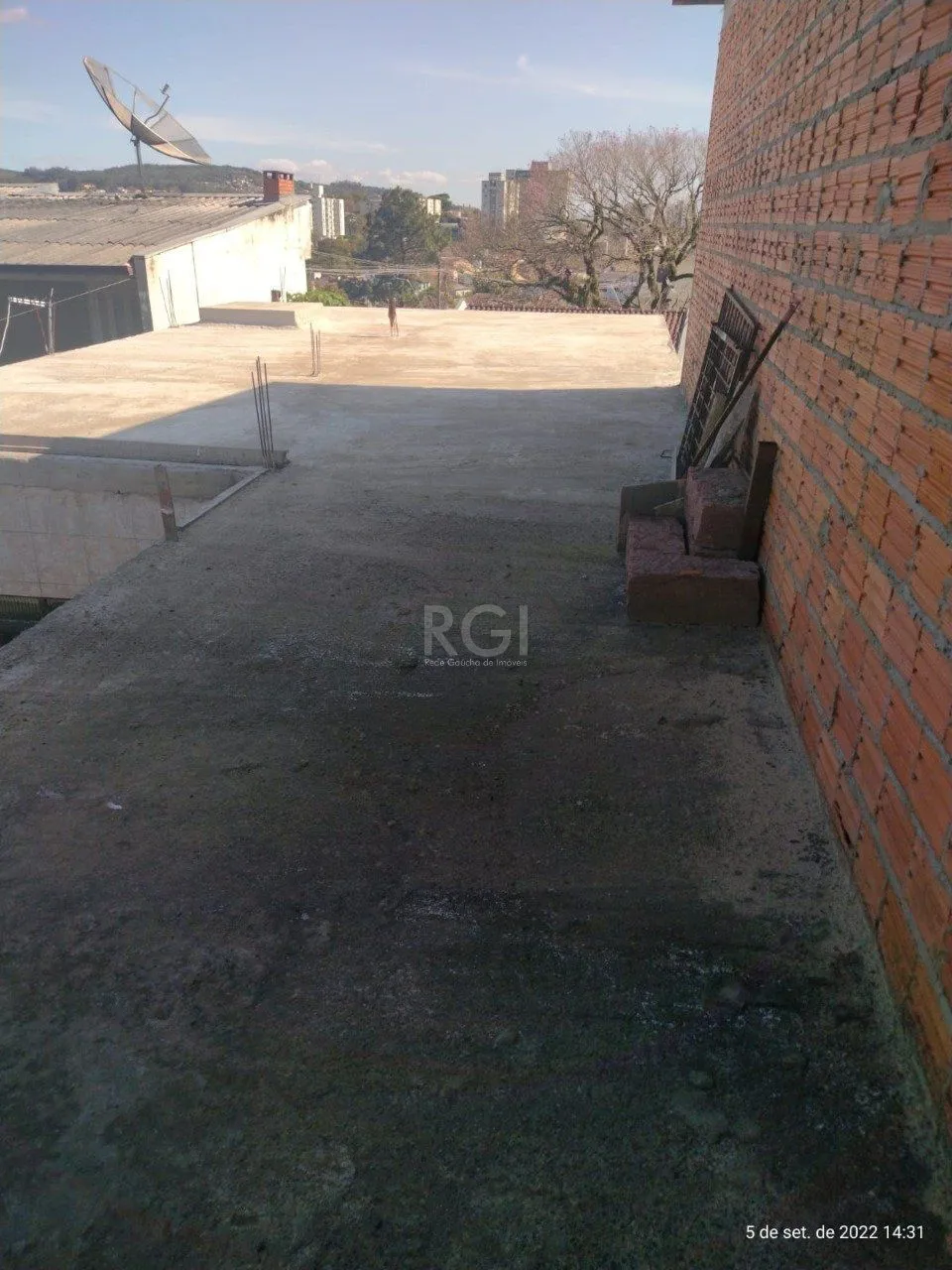 Imagem Casa para Venda - 220m², 2 dormitórios, 1 suite, 2 vagas - Cavalhada, Poa