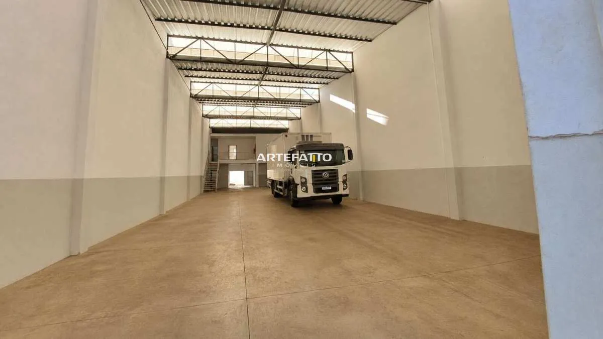 Imagem Barracão à venda em Franca, Parque Santa Hilda, 405m2