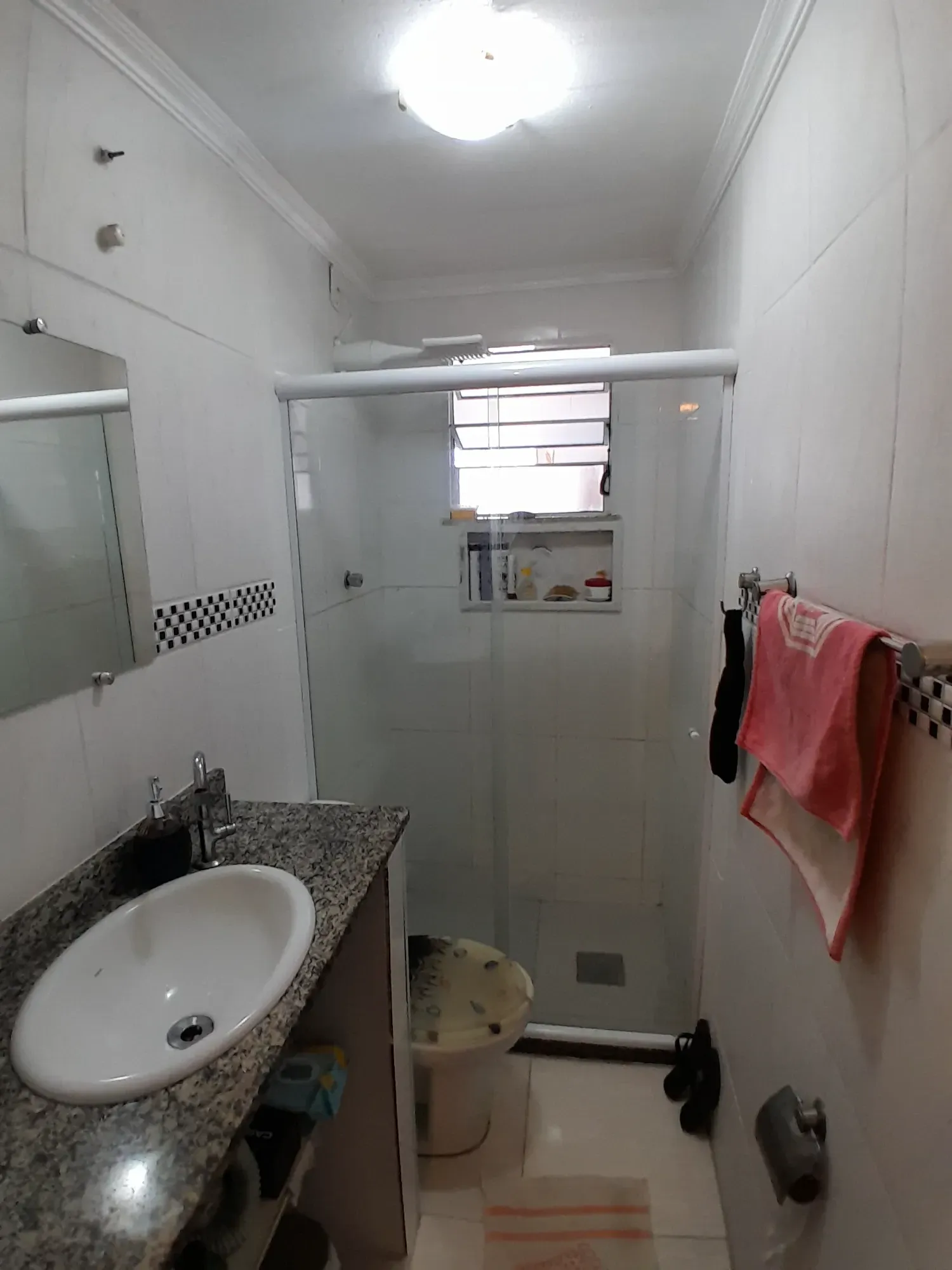 Imagem Casa com 2 Quartos à Venda, 84 m² em Bangu - Rio de Janeiro