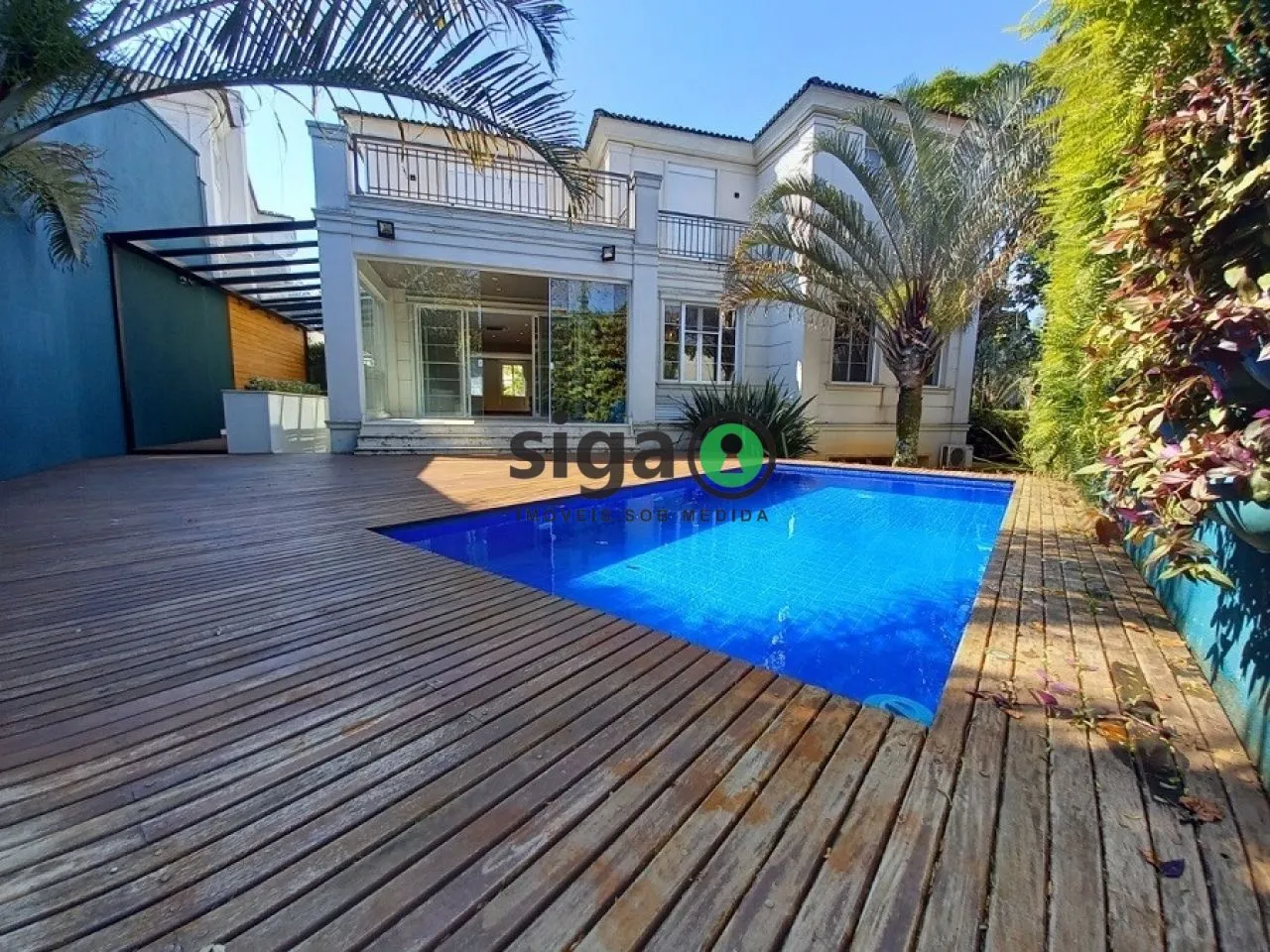 Foto do imóvel Casa em Condomínio a venda no Alto da Boa Vista com 4 quartos