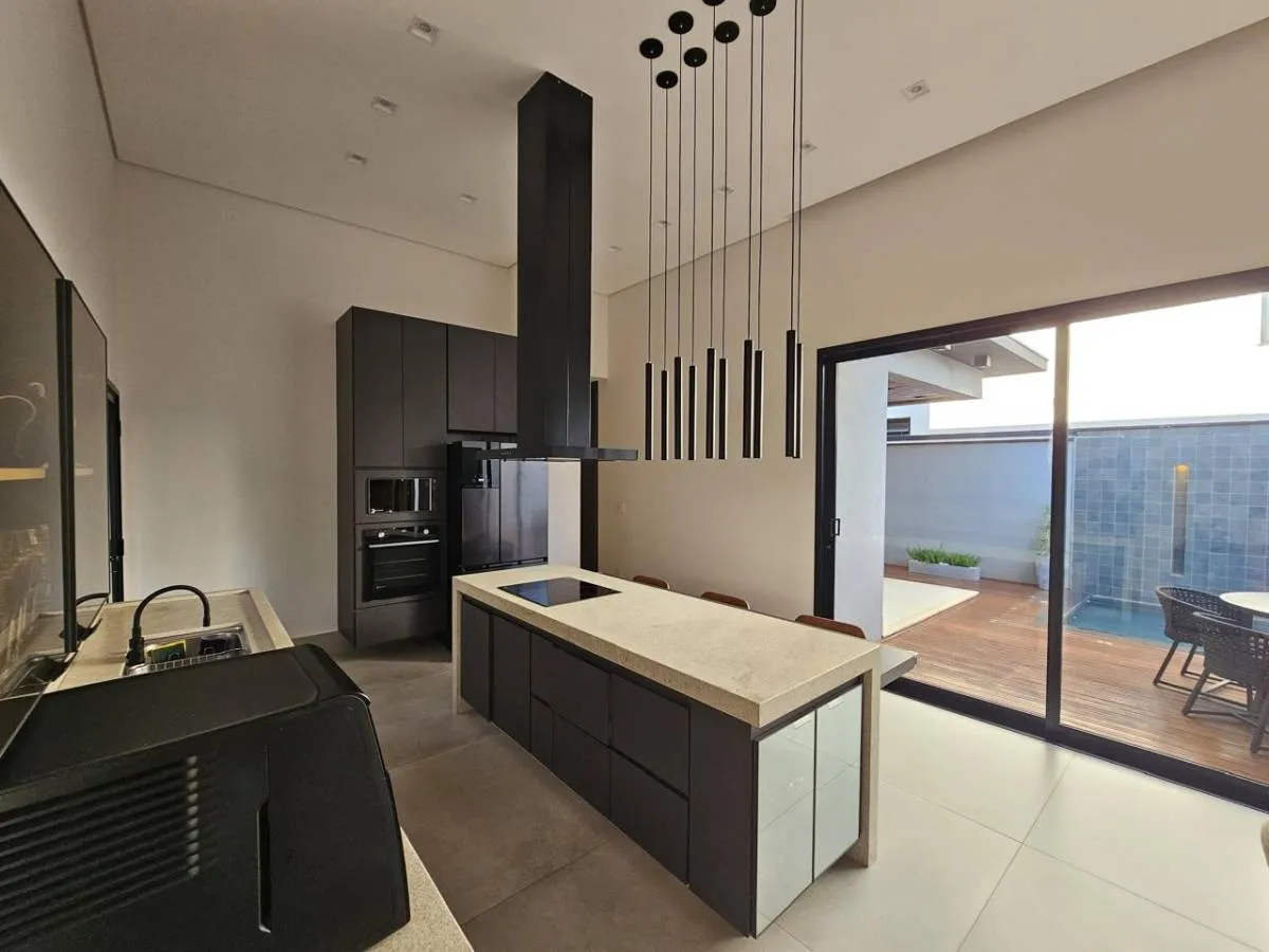 Imagem Casa à venda em Franca, Núcleo Agrícola Alpha, com 3 quartos, 220m2