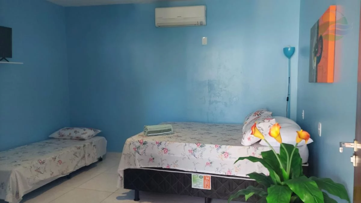 Pousada 13 Quartos, Venda, próximo da praia, Carapibus, Paraíba. em Rua Hilton Souto Maior