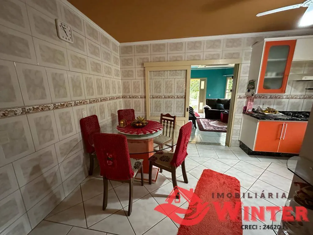 Imagem Casa de 157m2 e terras com 6 mil m2