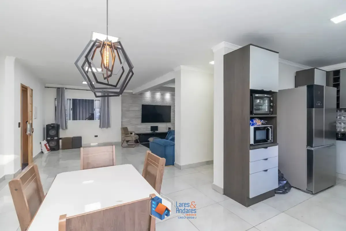Imagem Sobrado para venda em Piqueri com 3 quartos, sendo 1 suíte, 307m²