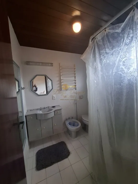 Imagem Casa em Condomínio para Venda em Teresópolis / RJ no bairro Parque do Imbui