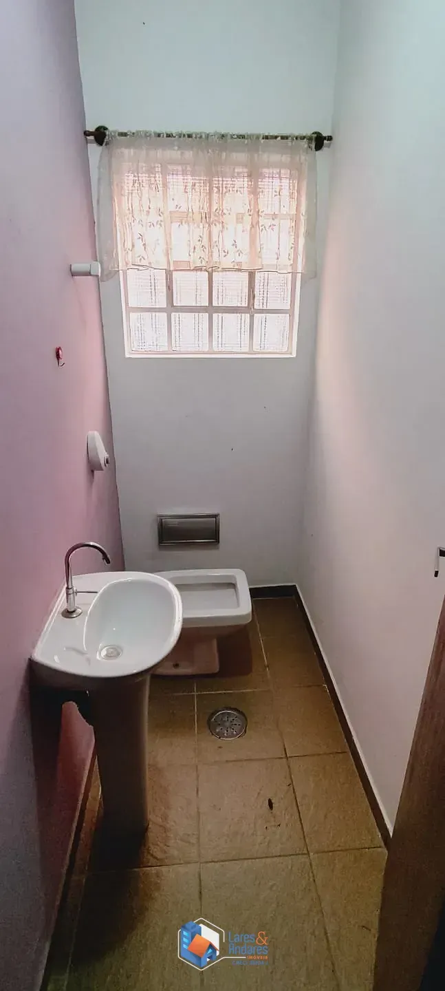 Imagem SOBRADO À VENDA COM 250 M², COM 3 AMPLOS DORMS, COM EDÍCULA AO FUNDO E VAGA PARA 2 CARROS, BROOKLIN PAULISTA, SÃO PAULO, SP