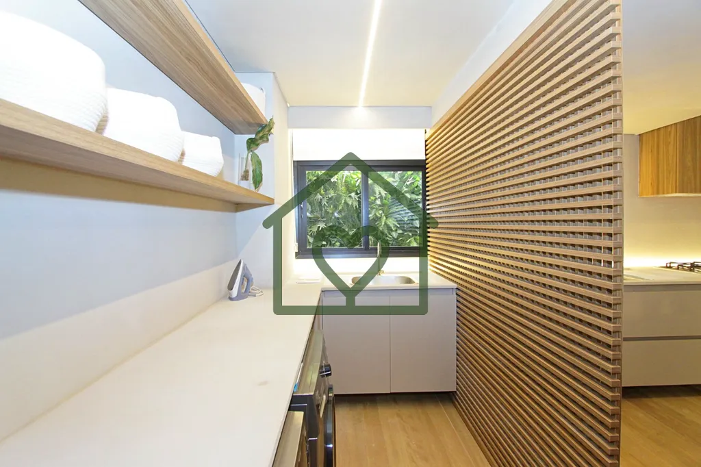 Imagem Apresento um sofisticado apartamento de 151 m² privativos no 18º andar, situado no bairro Menino D...