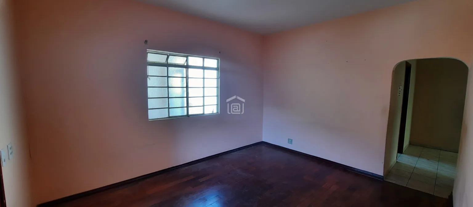 Imagem Casa 3 quartos à venda em Nossa Sra. Aparecida, Poços de Caldas