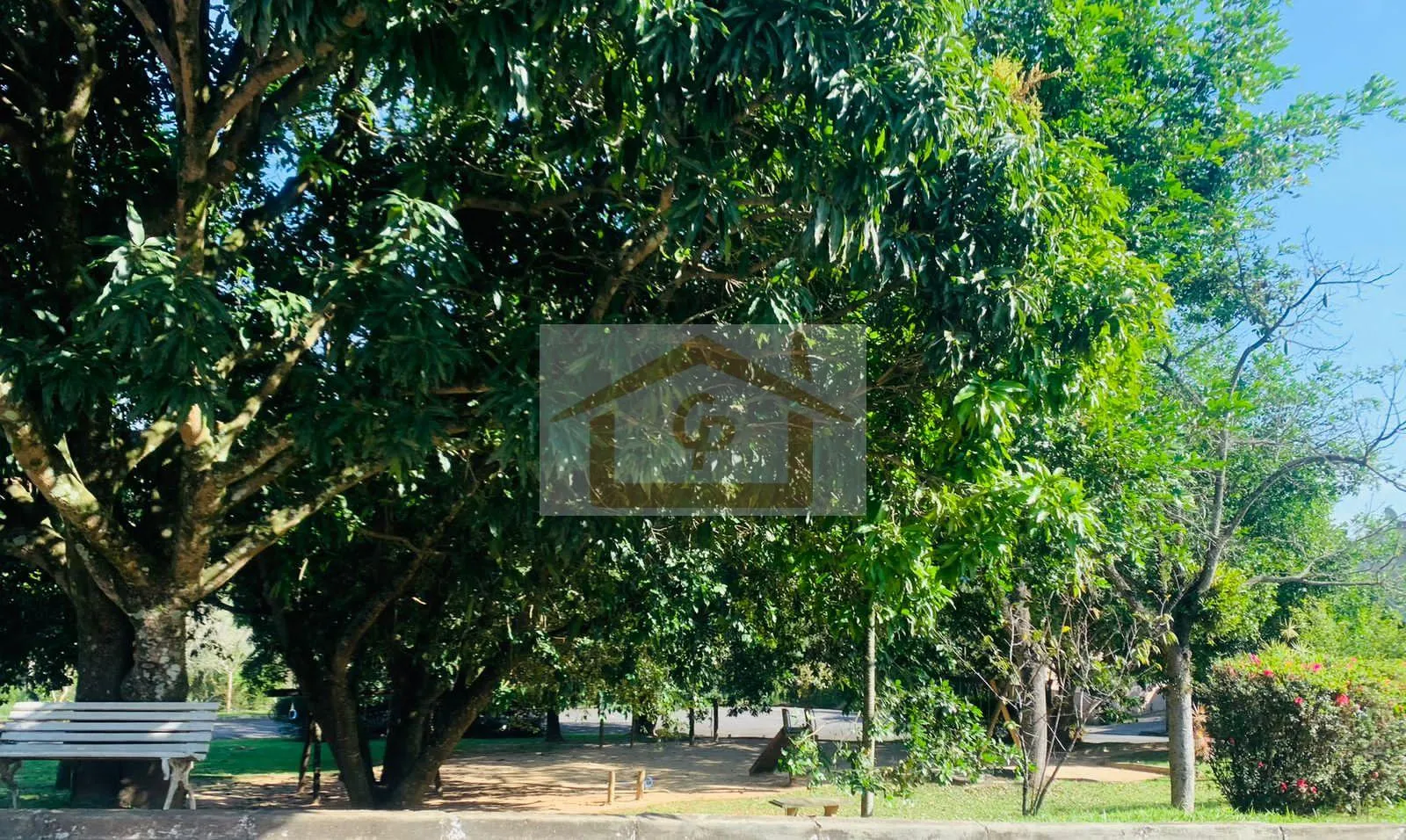 Imagem São 4 quartos, sendo 2 suítes, 5 vagas, Imperdível , residencial com apenas 34 casas