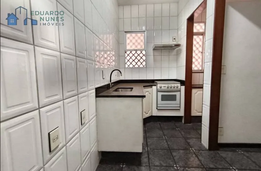Imagem APARTAMENTO COM 03 QUARTOS, VAGA DE GARAGEM NO CENTRO!!!!!