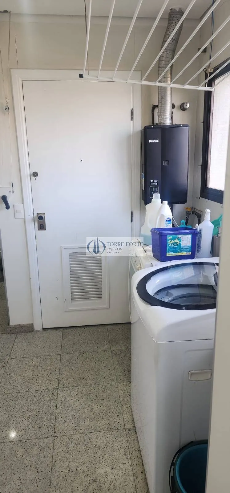 Imagem Lindo apartamento com 4 dormitórios, varanda e 3 vagas em Indianópolis
