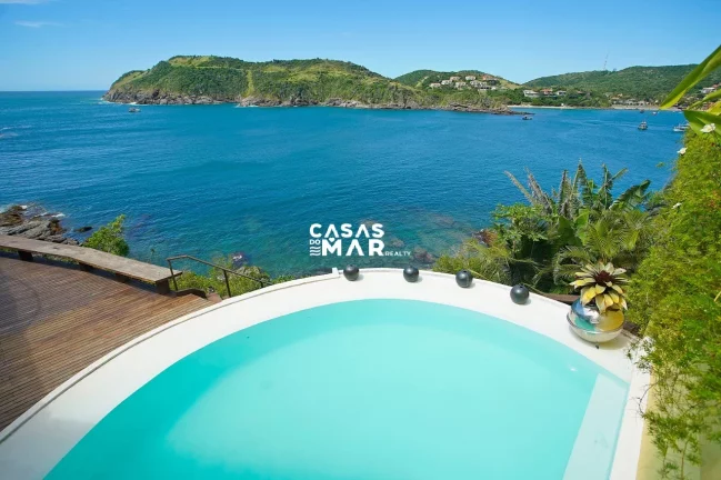 Imagem Casa frente mar de luxo na Ferradura, Búzios-RJ: 6 quartos, 6 suítes, 3 salas, 3 vagas - 749m² de pura sofisticação!