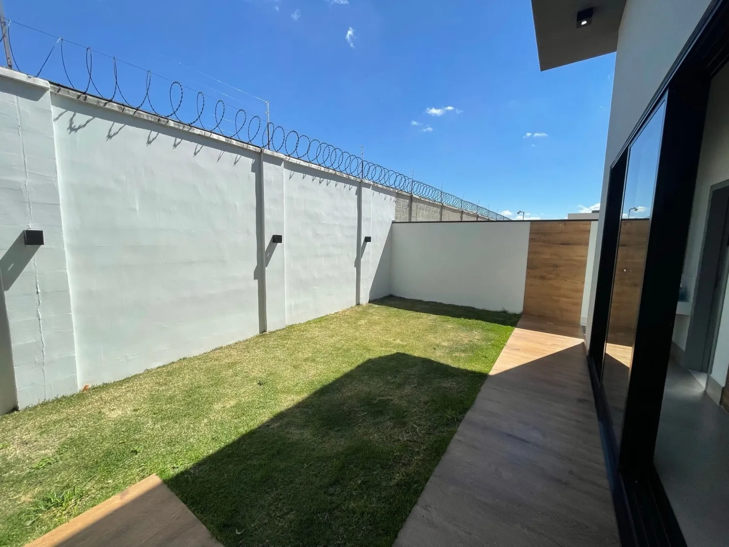 Imagem Casa à venda 3 Quartos, 1 Suite, 2 Vagas, 400M², Quiririm, Taubaté - SP | Residencial Green Park