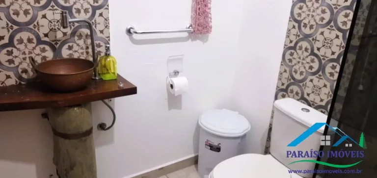 Imagem Viva em Grande Estilo: Casa com 5 Quartos e Piscina - Itapeva