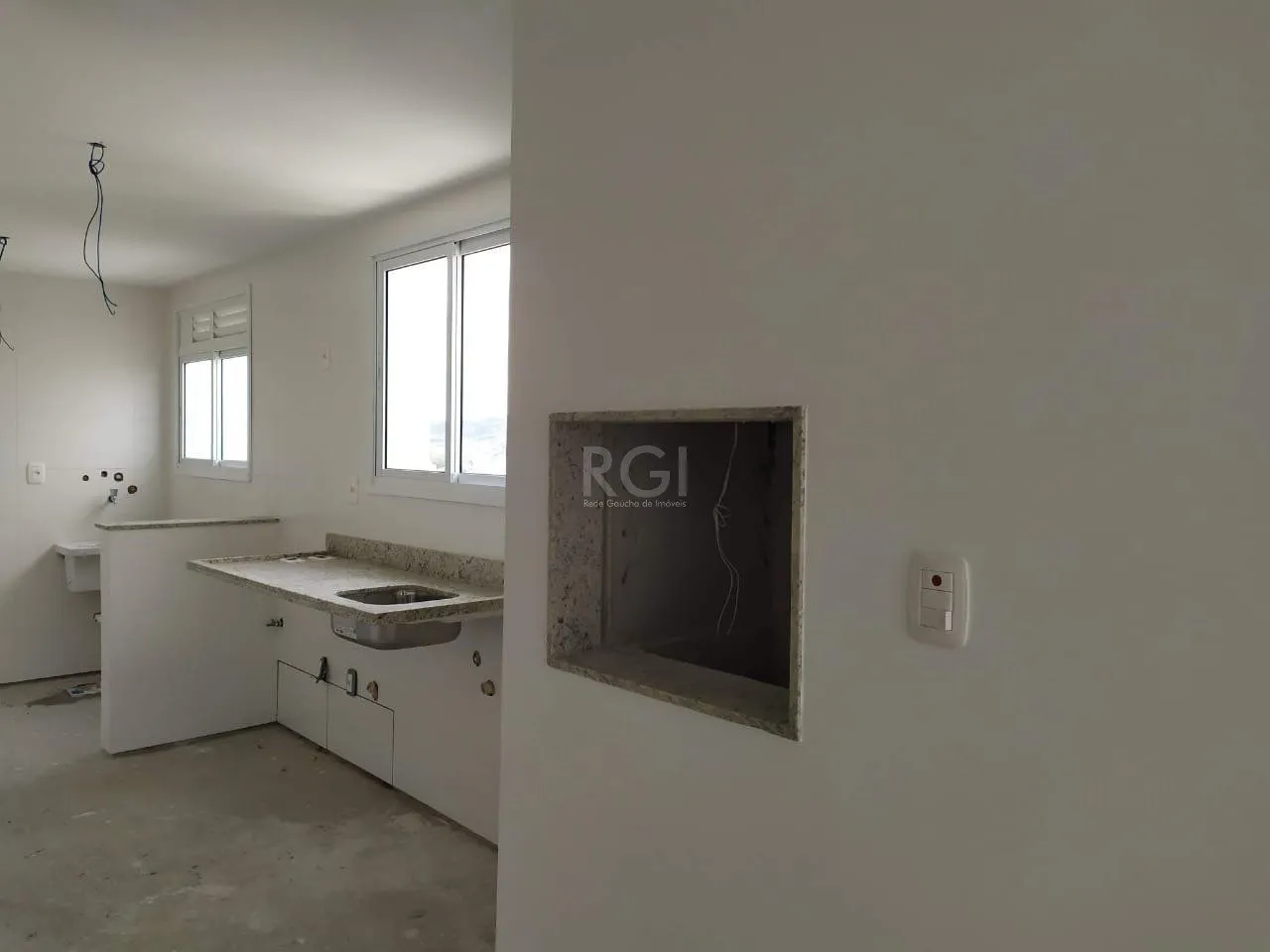 Imagem Apartamento para Venda, 90.31m², 2 dormitórios (2 suítes), 2 vagas - Petrópolis