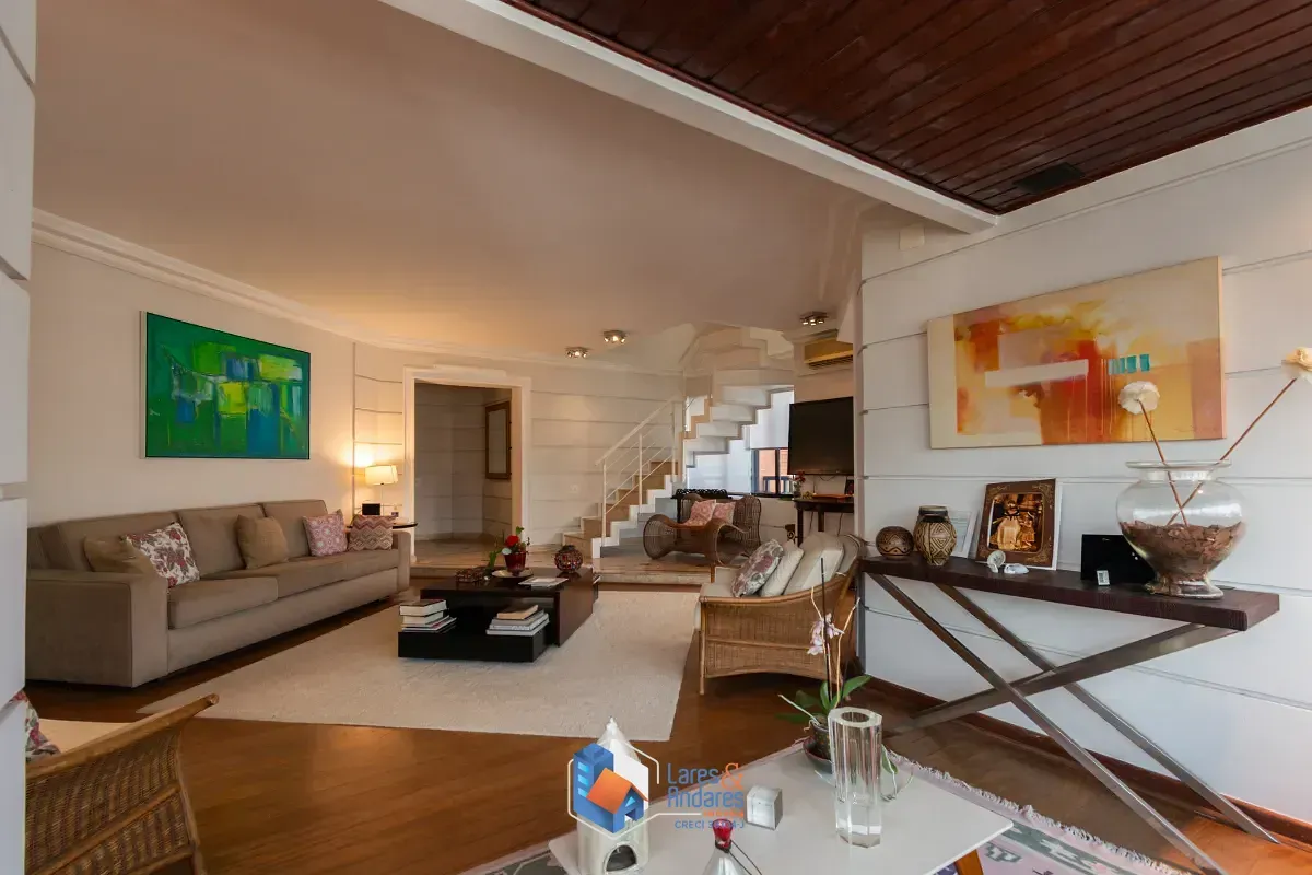 Imagem Cobertura para venda em Moema com 4 quartos, sendo 2 suítes, 455m²