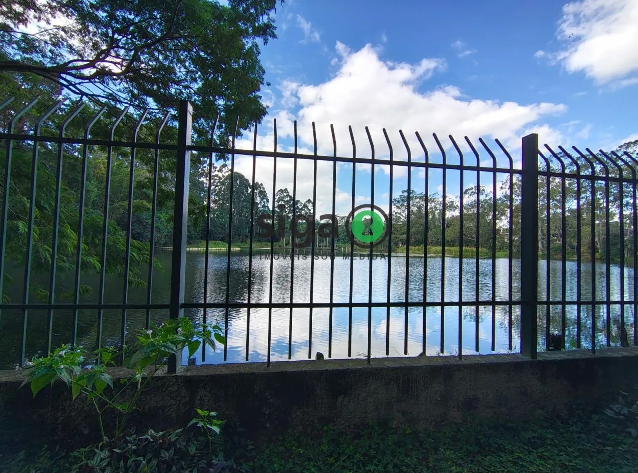 Imagem Casa no Bolsão de Interlagos com Piscina em terreno de 675m